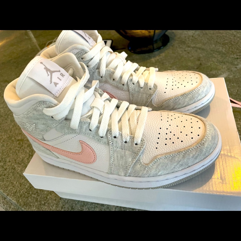 AJ1 Womens mid LT IRON NEW NEVER WORN! Extra pink laces,SOLD OUT EVERYWHERE!!!